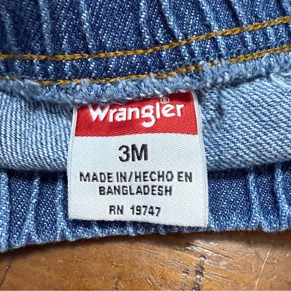 Wrangler denim shorts baby size 3 months preowned - Picture 3 of 7